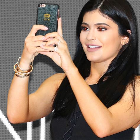 Măcelar Trist Cu Plăcere Kylie Jenner Cartier Love Bracelet Credincios Autor Domeniu
