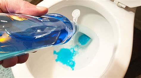 How To Fix A Clogged Toilet Without A Plunger