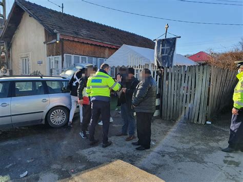 PoliȚia Și Jandarmi Amenzi La Un Priveghi În ArgeȘ Ziarul Argeşul