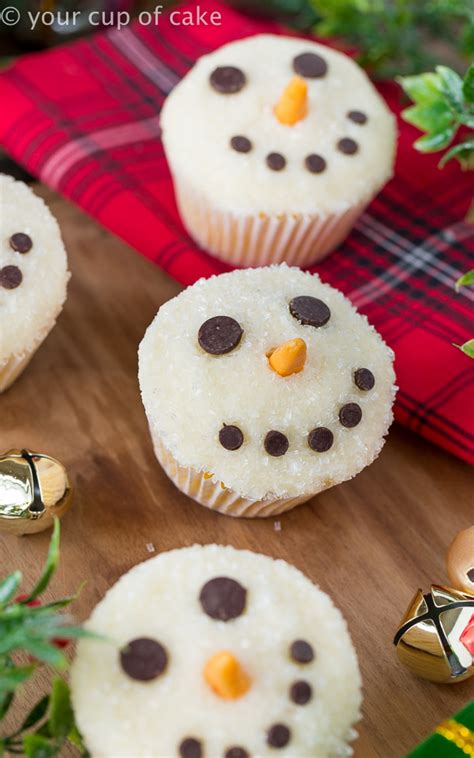 This easy cupcake decorating idea is so simple that you'll have a whole batch of these adorably cute cupcake bears done quicker than you'd ever imagine. Easy to Make Snowman Cupcakes {Christmas Cupcake Decorating} - Your Cup of Cake