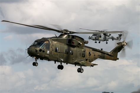 Royal Navy Commando Helicopter Force Merlin Hc33a Britis Flickr