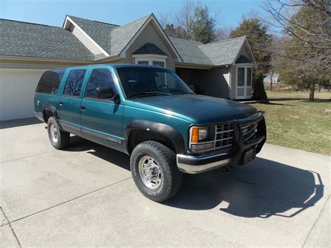 1992 Chevy Suburban 2500 4x4 Great Miles Mildly Used Priced To Sell