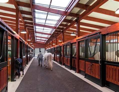 Join us on virtual tours of exquisite equestrian estates at eqliving