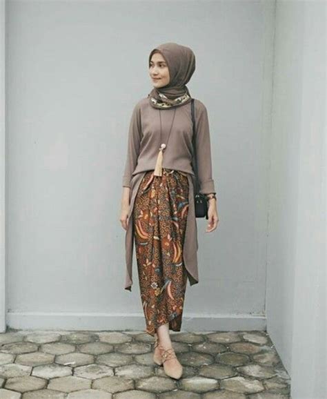 Maybe you would like to learn more about one of these? Casual Ootd Kondangan Simple Hijab Celana | Jilbab Gallery