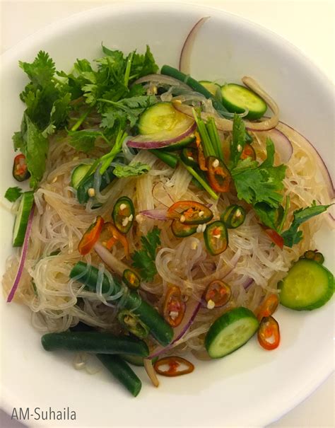 Spicy Thai Glass Noodle Salad Yum Woon Sen The Fabulous Rat