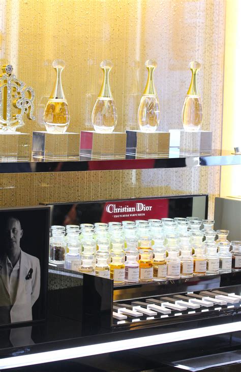 LUMINNEJ | Malaysian Lifestyle & Beauty | Lifestyle Illuminated: An Exquisite Dior Midvalley ...