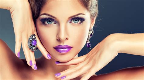 Download Wallpaper 2560x1440 Fashion Girl Makeup Purple Lips Hands