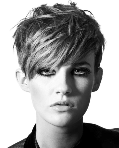 The messy pixie haircut is still the best way to add trendy style and flattering volume to fine hair. Short messy pixie haircut hairstyle ideas 36 - Fashion Best
