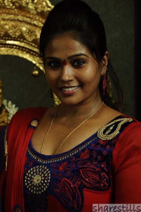 Tamil Serial Actress Devipriya Hot Navel Photos Maztell