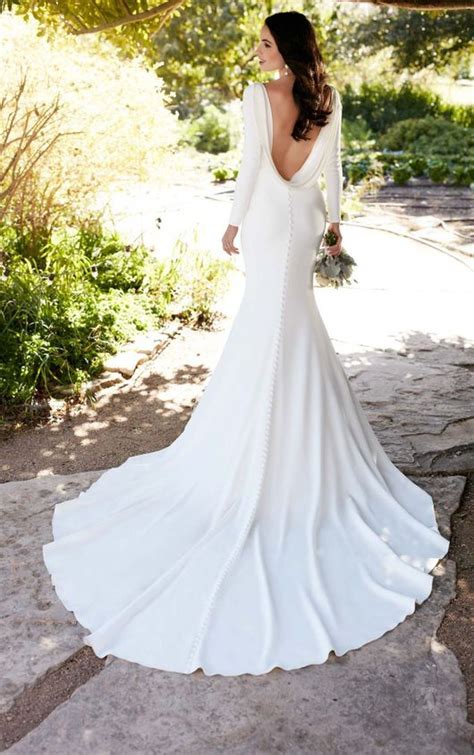 60 Totally Adorable Long Sleeve Winter Wedding Dress Ideas Every Women