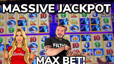 Massive Jackpot On Timber Wolf Max Bet Youtube