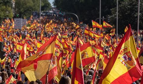 Multitudinaria Manifestación En Madrid En Defensa De La Nación Española Libertad Digital