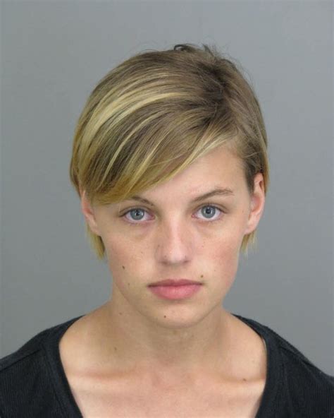 22 Mugshots So Hot They Could Be Model Shots Daily Headlines