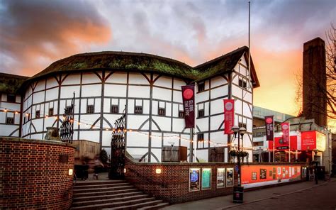 How To Stream Shakespeare S Plays From The Globe Theatre In London Globe Theater Architecture