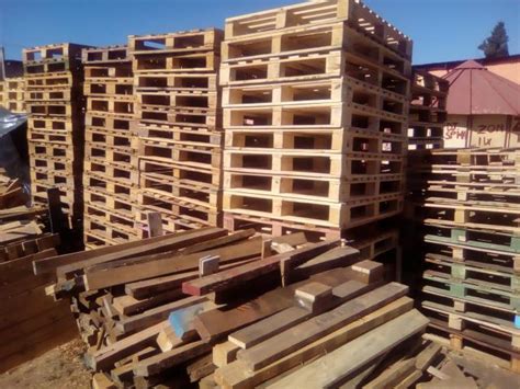 Our team also specializes in new and custom pallets. Wooden Pallets for sale | Class Ads
