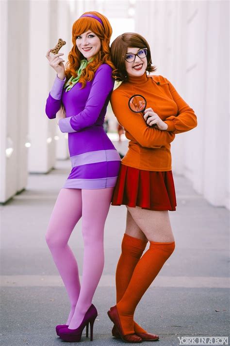 Daphne And Velma From Scooby Doo Cosplay At Comic Con Revolution 2017 Velma Halloween Costume