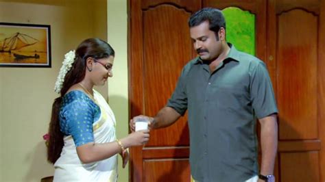 Karuthamuthu Watch Episode 31 Abhiram Balamols Romantic Night On