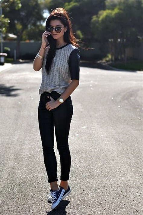 Check spelling or type a new query. College Girls Dressing - 18 Tips to Dress Well in College