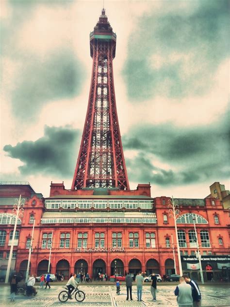 Последние твиты от blackpool fc (@blackpoolfc). A crazy fun weekend with the kids in Blackpool | Daisies & Pie