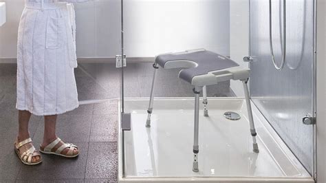 90 Galeriesammlungen Badewannen Hilfsmittel Fur Behinderte Badewanne Mit Dusche Homedsgn