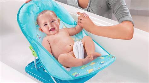 The soft sponge is designed to support your baby during a sponge bath or while in the tub. Best Baby Bath Tubs - YouTube