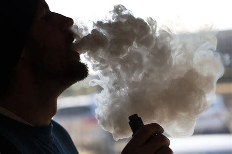 Study Suggests E Cigarette Flavorings May Pose Heart Risk Ap News