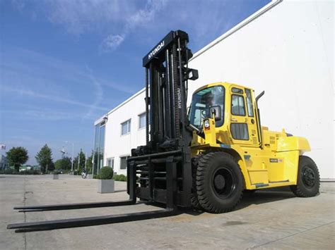 Hyundai Presents Heavy Forklift Trucks Warehouse And Logistics News
