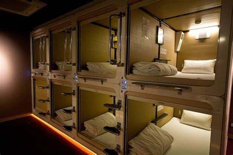 Spending A Night In A Capsule Hotel As A Female In Tokyo Japan Capsule Hotel Pod Hotels