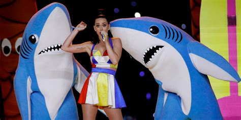 Documentary Trailer Goes Behind The Scenes Of Katy Perry S Huge Super Bowl Halftime Show
