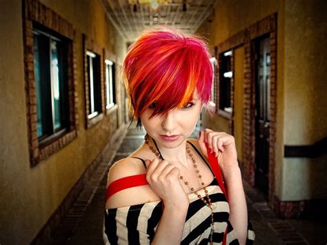 26 Amazing Two Tone Hairstyles For Women Pretty Designs