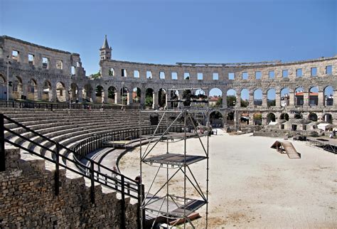 Fotogalerie Pula Aréna římský Amfiteátr Arena Amfiteatar č