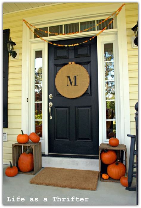 Explore these easy tips and tricks to transform your home this yuletide season! Fall Decorating Ideas