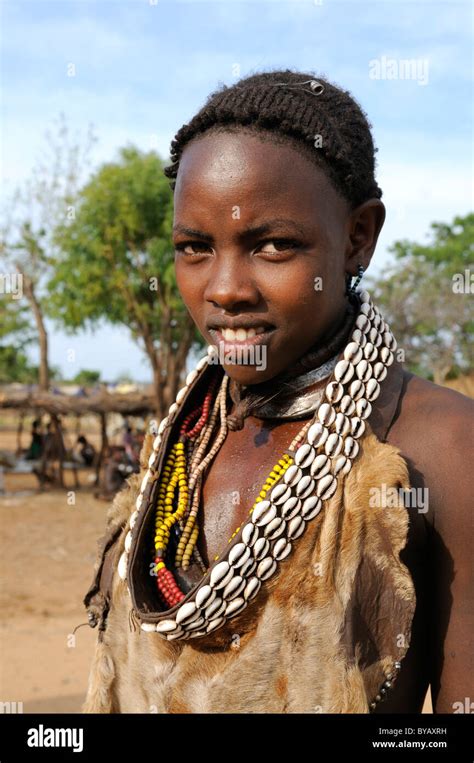 Young Hamar Girl Portrait Southern Omo Valley Southern Ethiopia