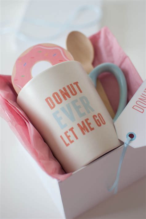 See more ideas about mugs, gifts in a mug, gifts. Donut Mug Gift Idea + Free Printables - TWINKLE TWINKLE ...