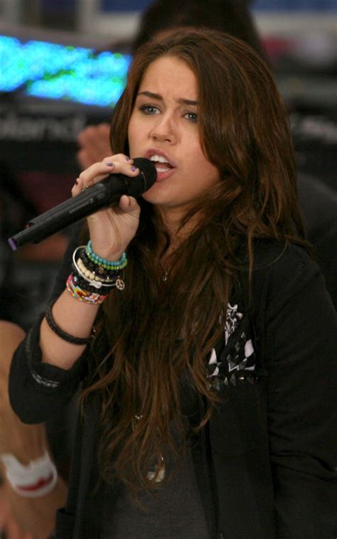 Miley Performs On The Today Show Miley Cyrus Photo 7902892 Fanpop