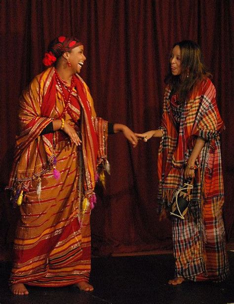 Somali Traditional Dress And Attires Guntino And Shaash African Life African Culture African