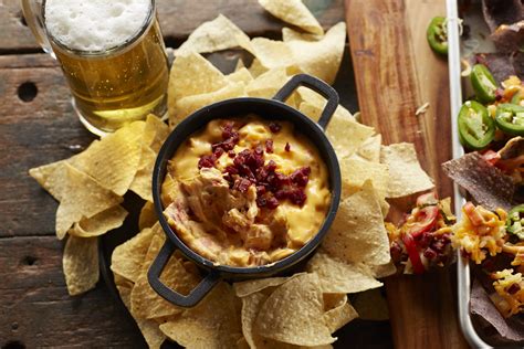 Summer sausage has always been a favorite finger food of mine during the holiday season. Beef Summer Sausage Queso | Recipes, Food, Queso recipe