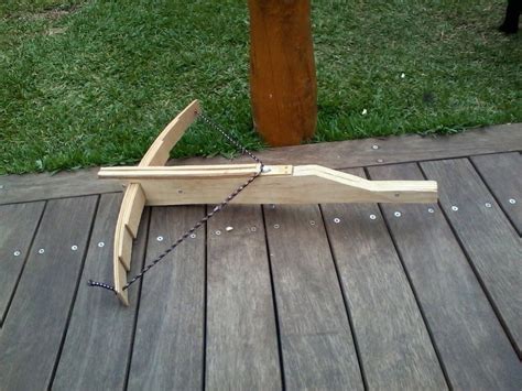 Finally, whats the point of having a bow and arrow set if you have nothing to shoot at? 12 Homemade Crossbows For Hunters And Survivalists - The ...