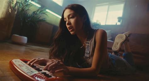 Drivers License Olivia Rodrigo Meaning It Was Released On January 8