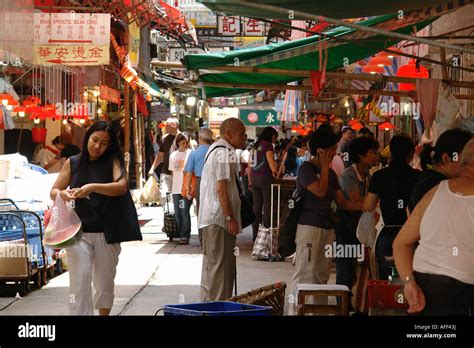 Tai Yuen Street Open Market Wanchai Hong Kong China Stock Photo Alamy