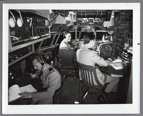 Ukitmboeing Stratocruiser 377 Flight Deck Large