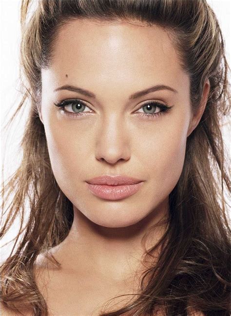 Pin By Leandro Fernandes On ظ Angelina Jolie Makeup Angelina Jolie