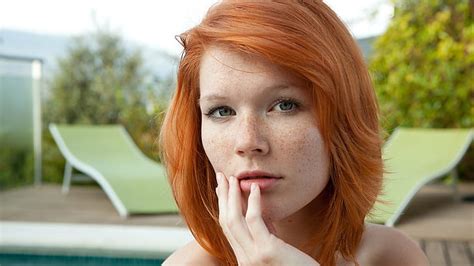 1170x2532px Free Download Hd Wallpaper Women Redheads Outdoors Freckles Swimming Pools Mia