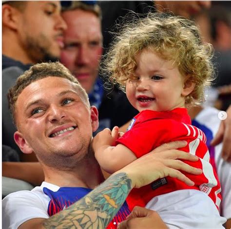 Data de nascimento mídias sociais: Kieran Trippier's wife Charlotte Trippier (Bio, Wiki)