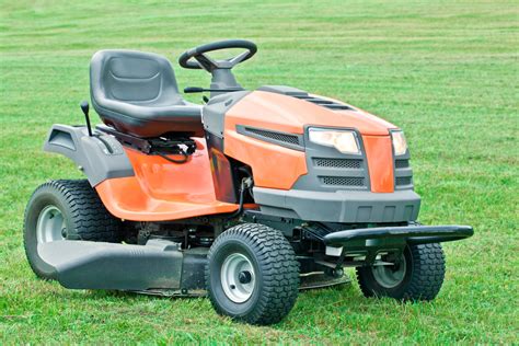 3 Types Of Lawn Mowers To Consider C And R Feed And Supply Ragland