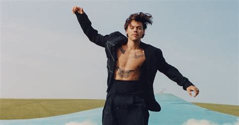 *limited edition embroidered harry styles vogue cover crewneck* **please order before december 4th to get it on time for christmas*** available in the following colours: Harry Styles's Quotes in Vogue's December 2020 Issue ...