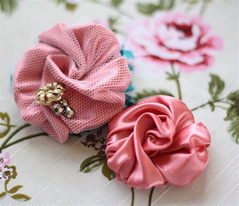 Fabric Flower Pattern Fabric Flower Sewing Pattern Rosey | Etsy | Fabric flower tutorial, Flower ...