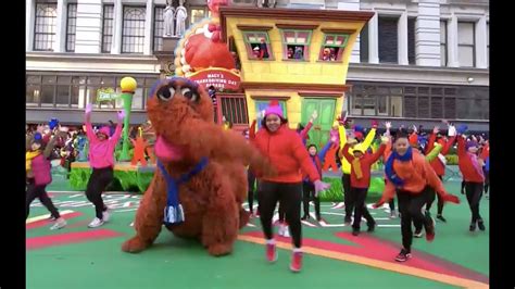 ndi performs at macy s thanksgiving day parade on nov 28 2019 youtube