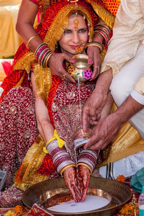 Braut Indien Nasenring Sari Hochzeit Wedding Photographer Fotograf Frankfurt Susali Travel