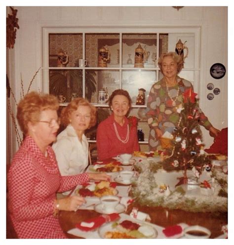 christmas in the 70 s vintage christmas photos christmas celebrations vintage 70s photos